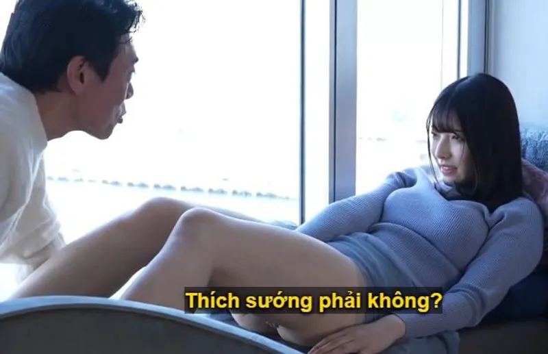 Cuộc hẹn hò giữa ông bác lớn tuổi và cô minh tinh trẻ mới debut tại nhà nghỉ sang trọng.
